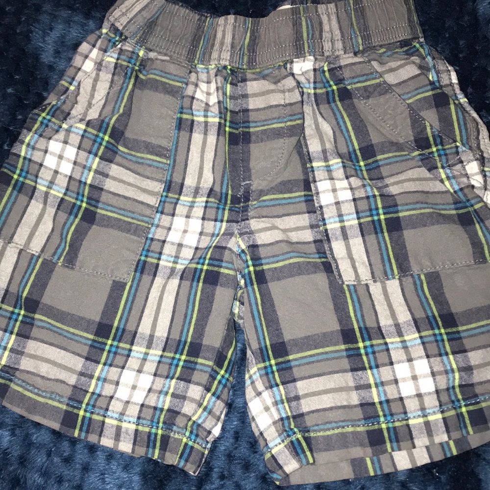 Size-3T shorts